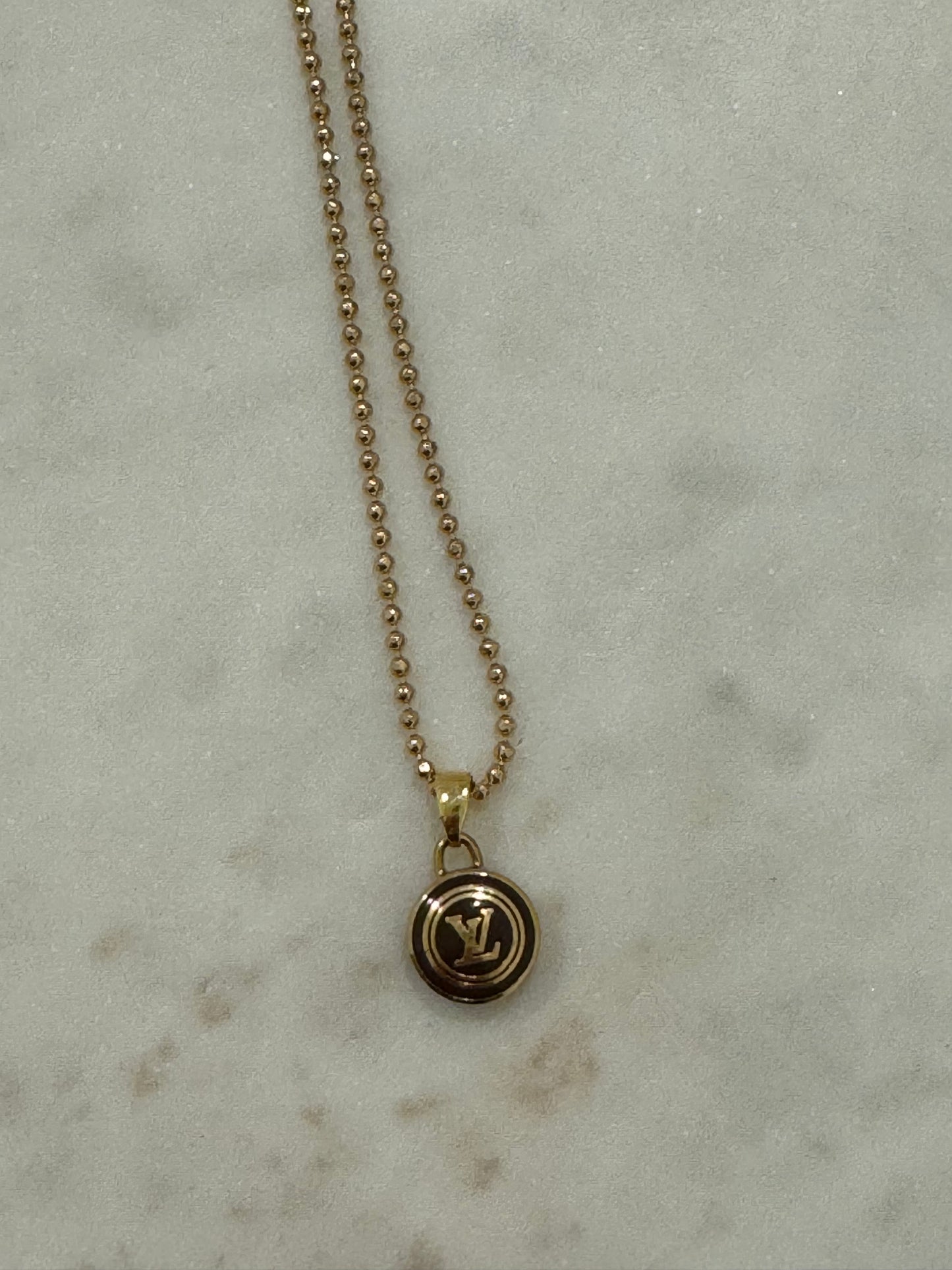 “It” mini  Necklace